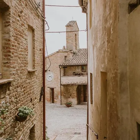 Borgo * Loretello